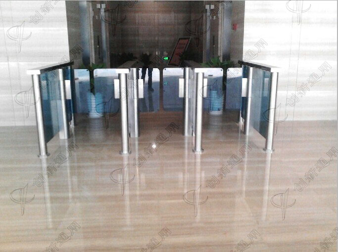 <b>��ͨ�[�l  ��ͨ�l�ǔ[�l��һ�N��</b>