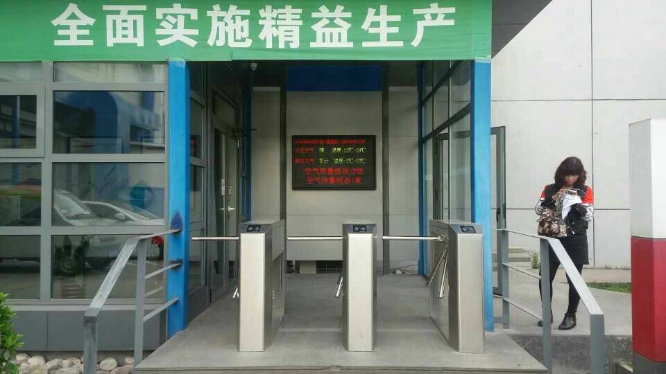 ������݁�l